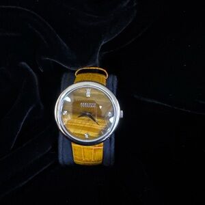 Seculus Women's Gold Watch